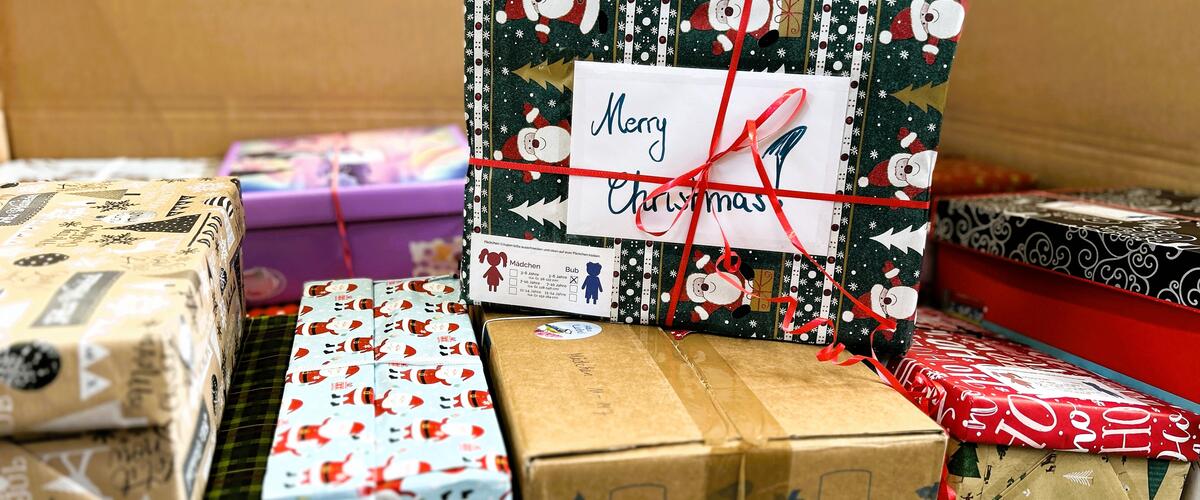 Geschenke mit Herz auf dem Weg zu Kindern in Not